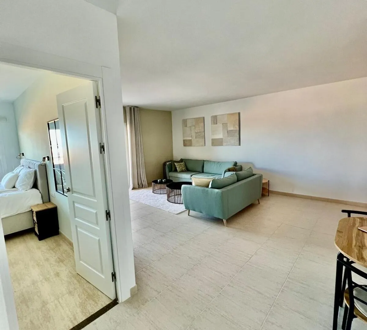 Newly Renovated City & Beach Apartment Fuengirola Spanje
