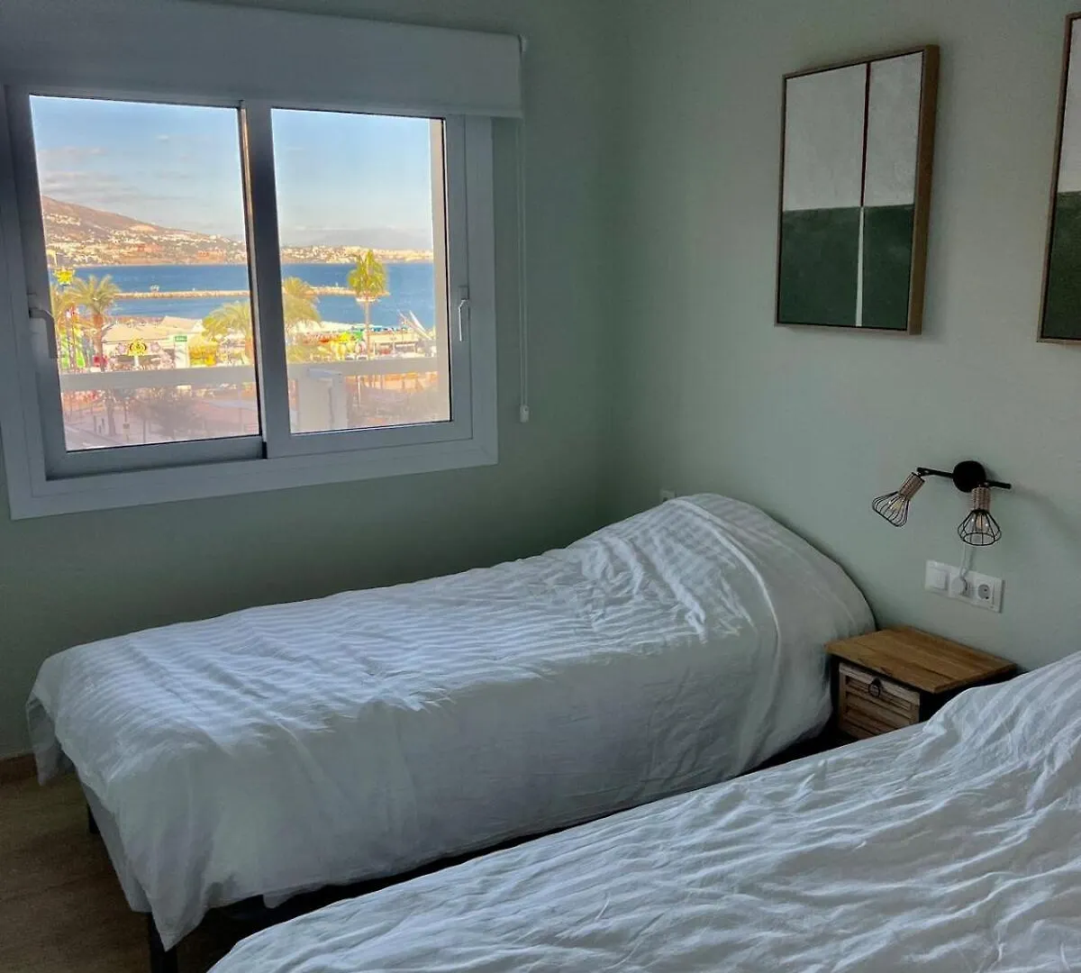 Newly Renovated City & Beach Apartment Fuengirola