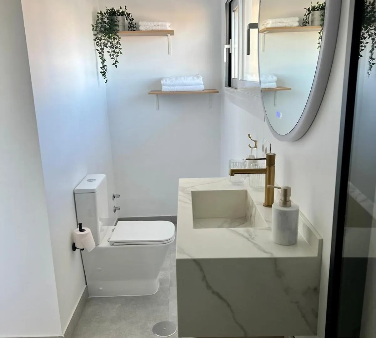 Newly Renovated City & Beach Apartment Fuengirola